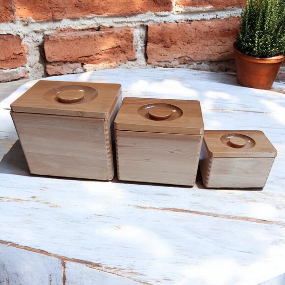 MCM Vintage Set of 3 Hand-Painted Wooden Nesting Canisters – Made in Jap… - Picture 4 of 13